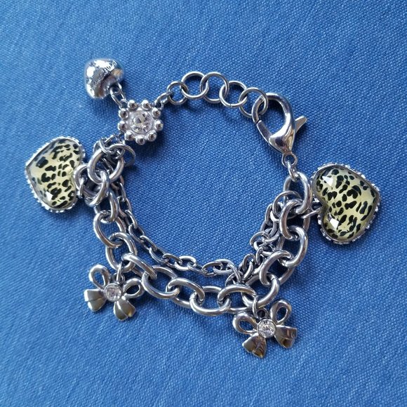 Betsey Johnson Jewelry - 🩶🎀Betsey Johnson Silver-tone Cheetah Cat Print Charm Bracelet EPC🎀🩶